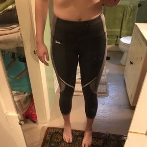 NWOT Avia grey paneling legging